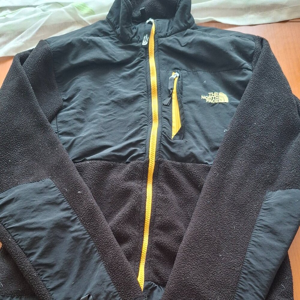 Classic The North Face Zip Up Jacket